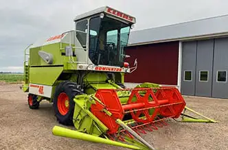 Claas Dominator 48S Specifications