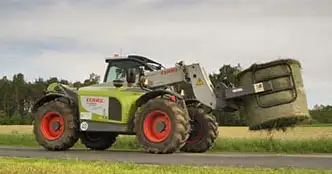 Claas Scorpion 7030 Specifications