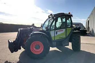 Claas Scorpion 7045 Specifications